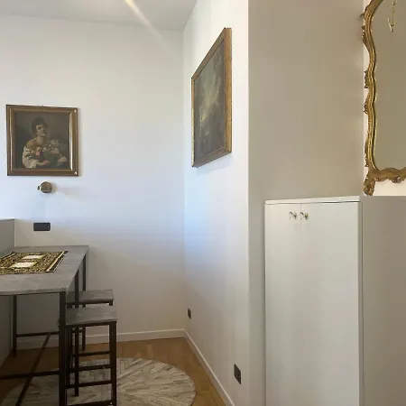 Juliet 4 Apartment *