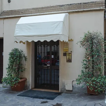 Juliet 4 アパート *